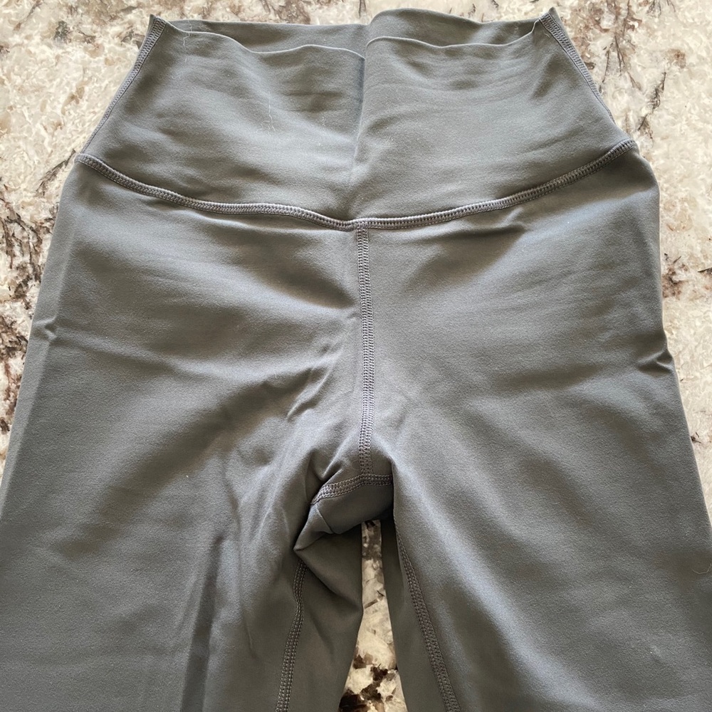 Skywear Threads leggings